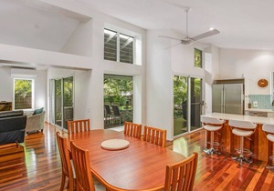 2 Naiad Court - Rainbow Shores
