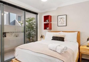 2 Royal Rest Quality 2br West Perth-parking