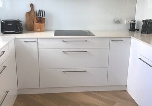 21 The Quarterdeck Stylish waterfront accommodation