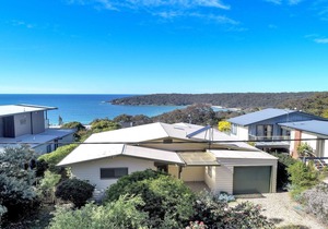 27 Kanangra Street, Pambula Beach