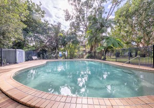 30 Bay Parklands