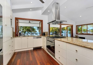 Absolute Luxury Beachfront Holiday House