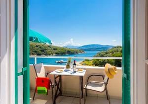 Anna: Walk to Beach, Sea Views, A/C, WiFi, Car Not Required - 3426 in Agios Stefanos