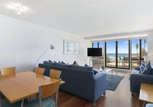 Apartment 11 Pacific Apartments