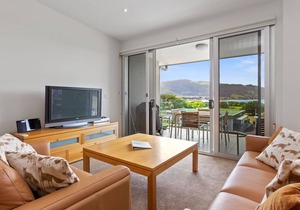 Apollo Blue 14 - Central Position, Picturesque Views