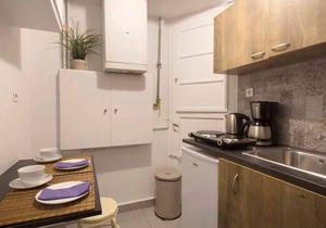 Apollonos Studio/Amalia in Athens