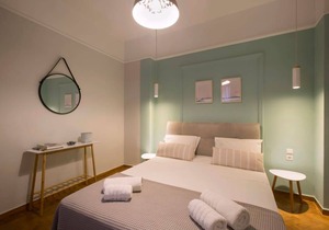 Apollonos Studio/Amalia in Athens