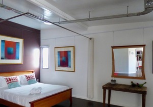 ArtHOUSE Beachfront Accommodation