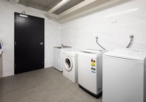 Ascot Budget Residences - Close to Brisbane Airport & Racecourses