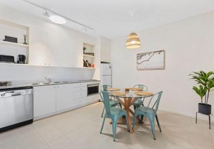 Baden 52 Rainbow Shores. Aircon. Wifi