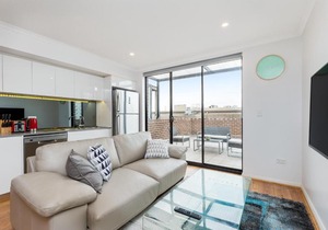 BALMAIN / ROZELLE LUXURY 2 BED APARTMENT (DAR7)