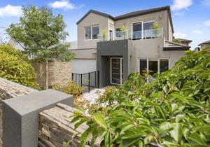 Bangalow Mornington