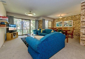 Bay Parklands Unit 28 2 Gowrie Avenue