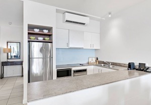 Beach Club 3 Bedroom Oceanview Apartment Palm Cove