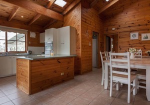 BEACH COTTAGE RETREAT