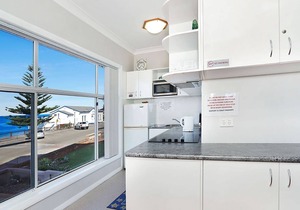 Beachcomer, Unit 1 - The Entrance, NSW