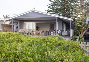 Beachfront Bungalow - North Avoca