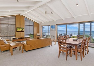 Beachfront - elevated ocean views