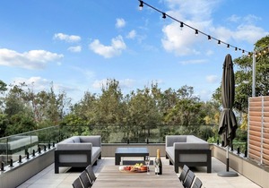 Beachfront Escape - 6 bedroom home with a private pool & beach access - 2nights