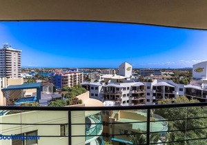 Beachfront Mooloolaba Apartment