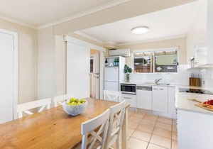 Beachfront South Seas 2 Port Elliot w/views of Knights Beach