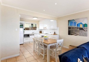 Beachfront South Seas 2 Port Elliot w/views of Knights Beach