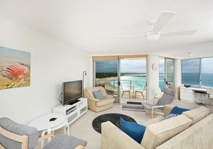 Beachpoint, Unit 501, 28 North Street