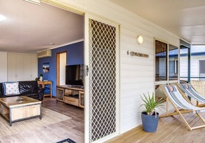 Beachwood, pet friendly, free WIFI
