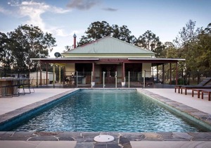 Bernstein Estate - Classic country-style 4 bedroom home with pool and entertaining space