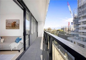 Bespoke Designer Home By The Yarra River + Heart of Abbotsford