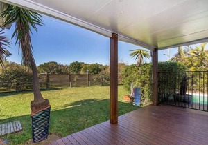 blacksmiths pet friendly beach house