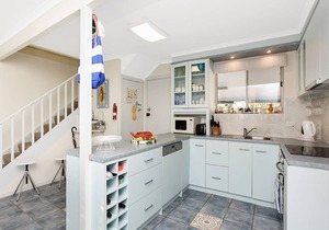 Blossom's Paradise Middleton Pet Friendly