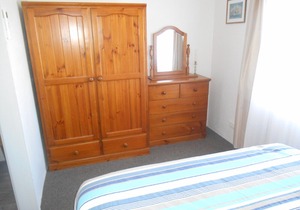 Blue Line Unit 3 Great location! Close to all amenities!