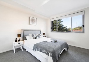 Brand new modern loft next to Penrith town center