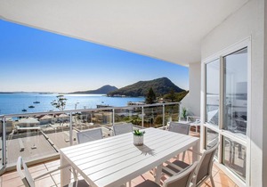 Breakwater Apartment 403