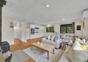 Briar Rose Cottages - Cedar Cottage