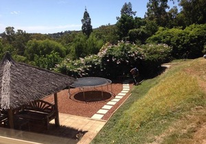 Bright & Beautiful Home On The Hills!