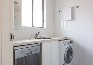 Bright Studio Steps from Westmead Hospital