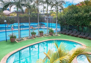 Brisbane Backpackers Resort - Group of 8