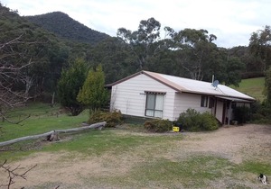 Cabin 1- Emerald Park