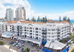 Calypso Plaza Resort Unit 417 Two bedroom unit in resort style complex central Coolangatta