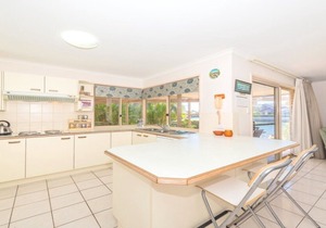 CANAL HOLIDAY HOME!!