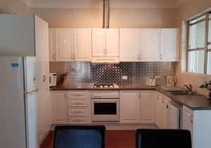 Central Mandurah - 3 x 1 - Fully Fenced - Great parking