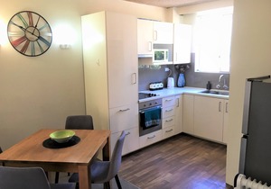 Central Wollongong Apartment (2 bedrooms)