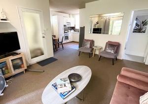 Central Wollongong Apartment (2 bedrooms)