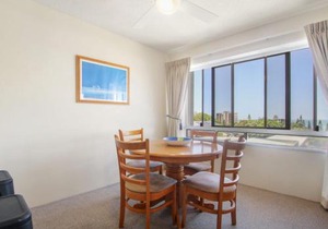 Cheltenham Apartments Unit 11 40 King St