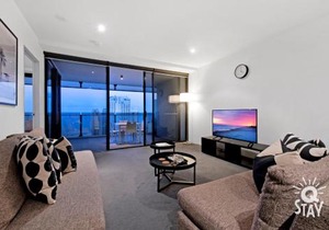 Circle on Cavill, 1 Bedroom Ocean Family Apartment Surfers Paradise