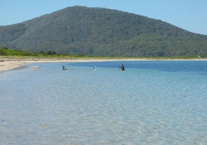 Close to Tea Gardens Waterfront