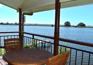 Coast & Country Cabin 3