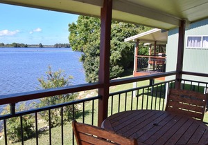Coast & Country Cabin 3